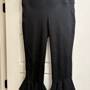 Investments Slim Factor Black Leggings